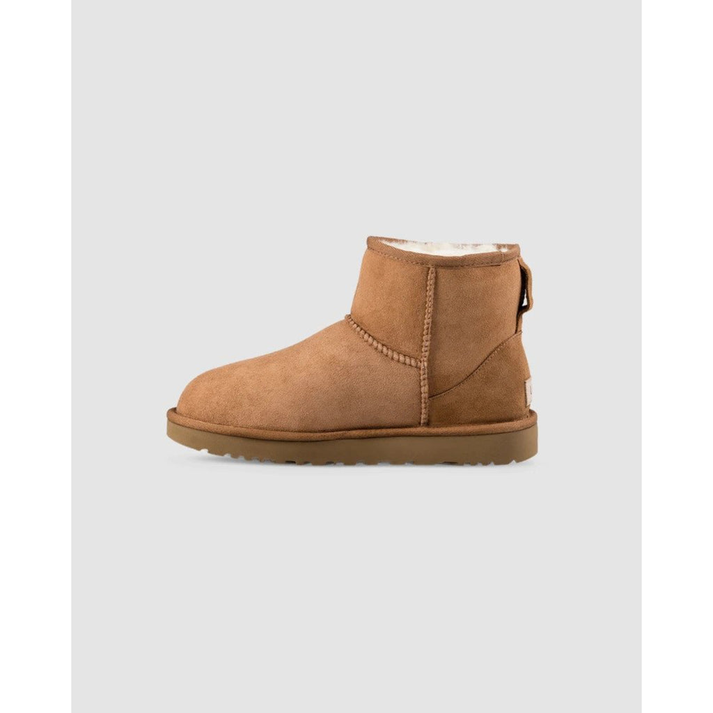 UGG Women's Classic Mini II Size 9 - Chestnut