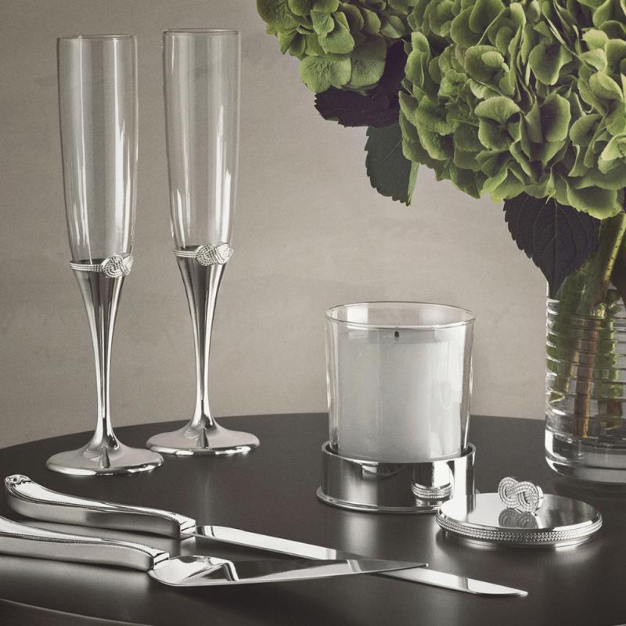 Wedgwood Vera Wang Infinity Cake Knife & Server 2 Piece Set - Silver