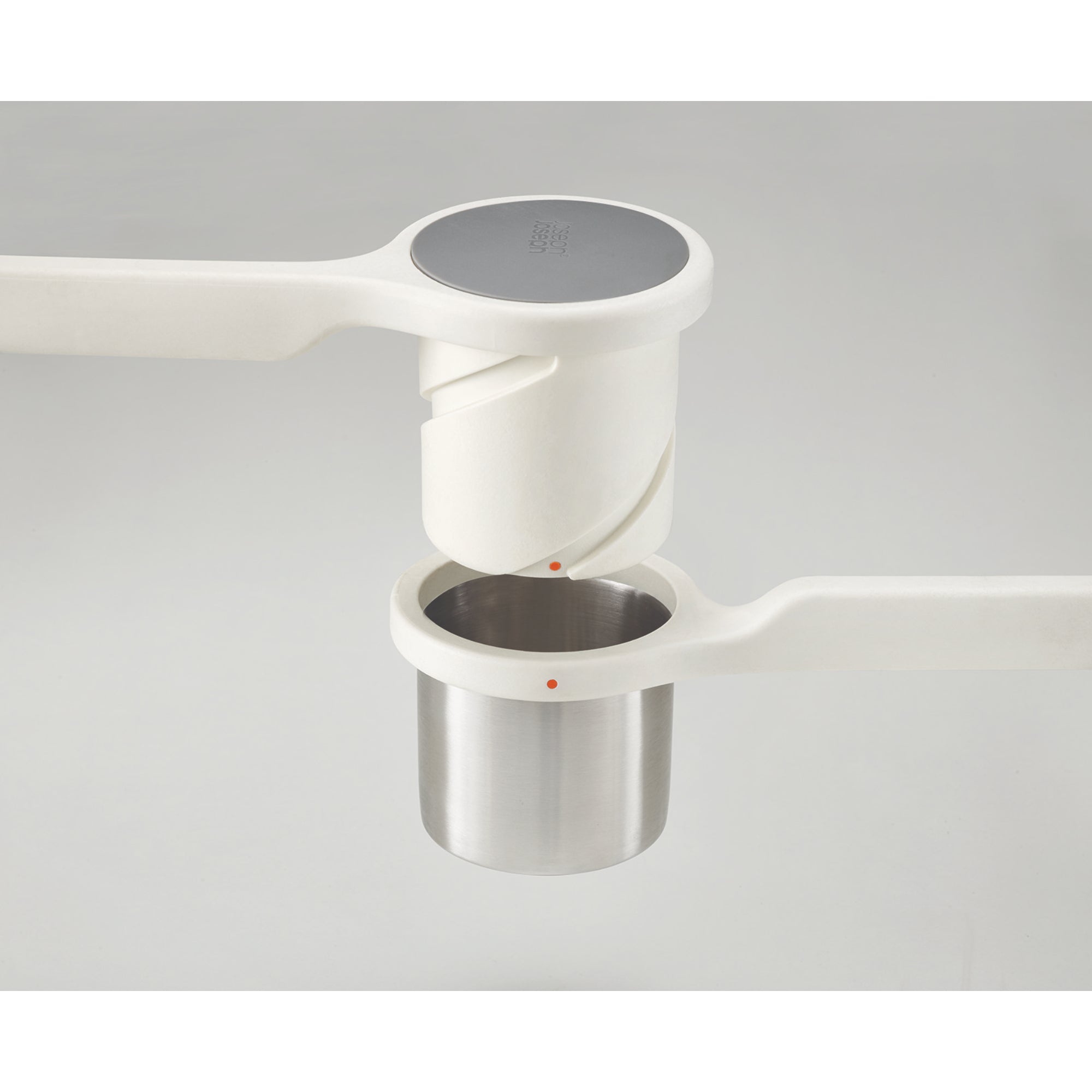 Joseph Joseph Helix Potato Ricer -White