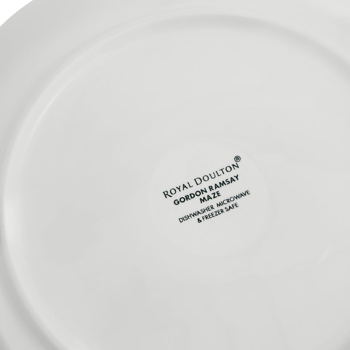 Royal Doulton Gordon Ramsay Maze 16 Piece Dinnerware Set with Pasta Bowls - White