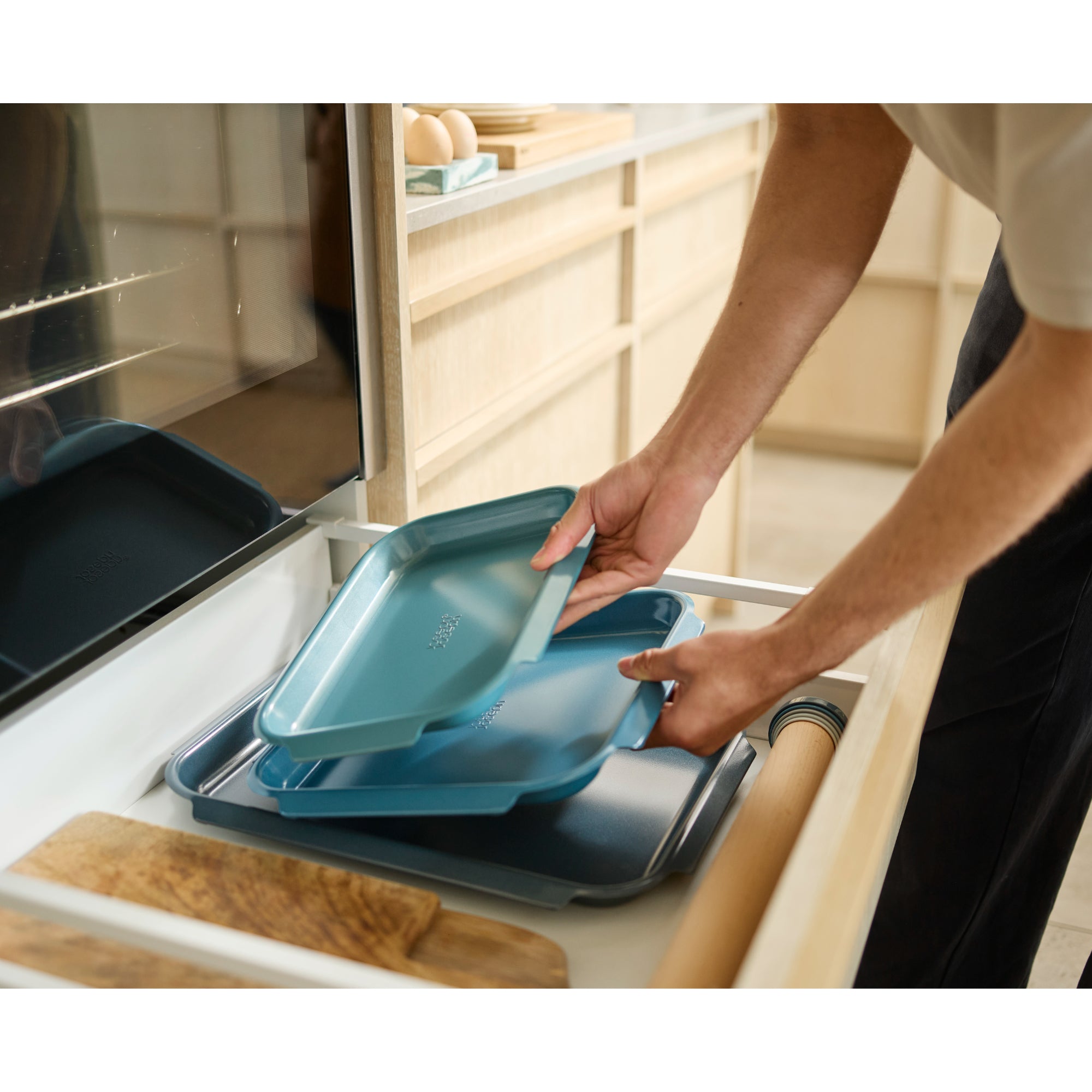 Joseph Joseph Nest Bake 3 Piece Baking Tray Set - Multi