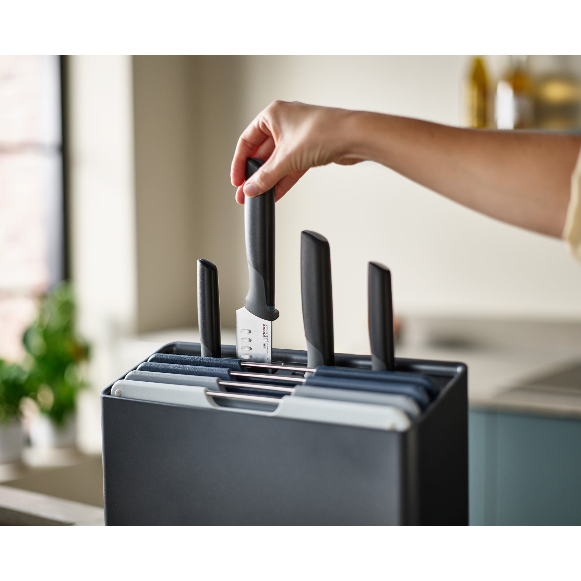 Joseph Joseph Folio Plus 8 Piece Knife & Board Set - Graphite