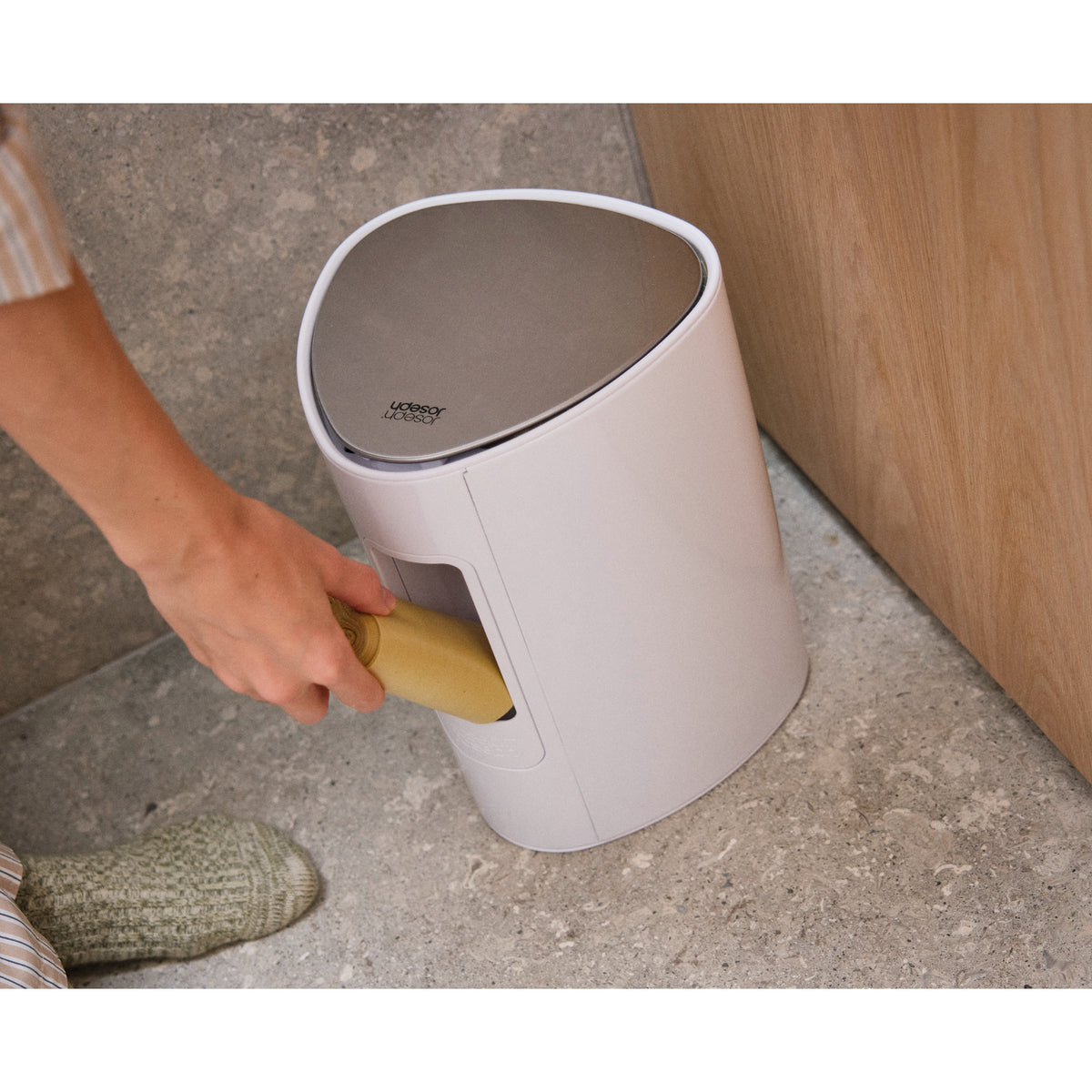 Joseph Joseph EasyStore 5L Bathroom Bin - Gloss White