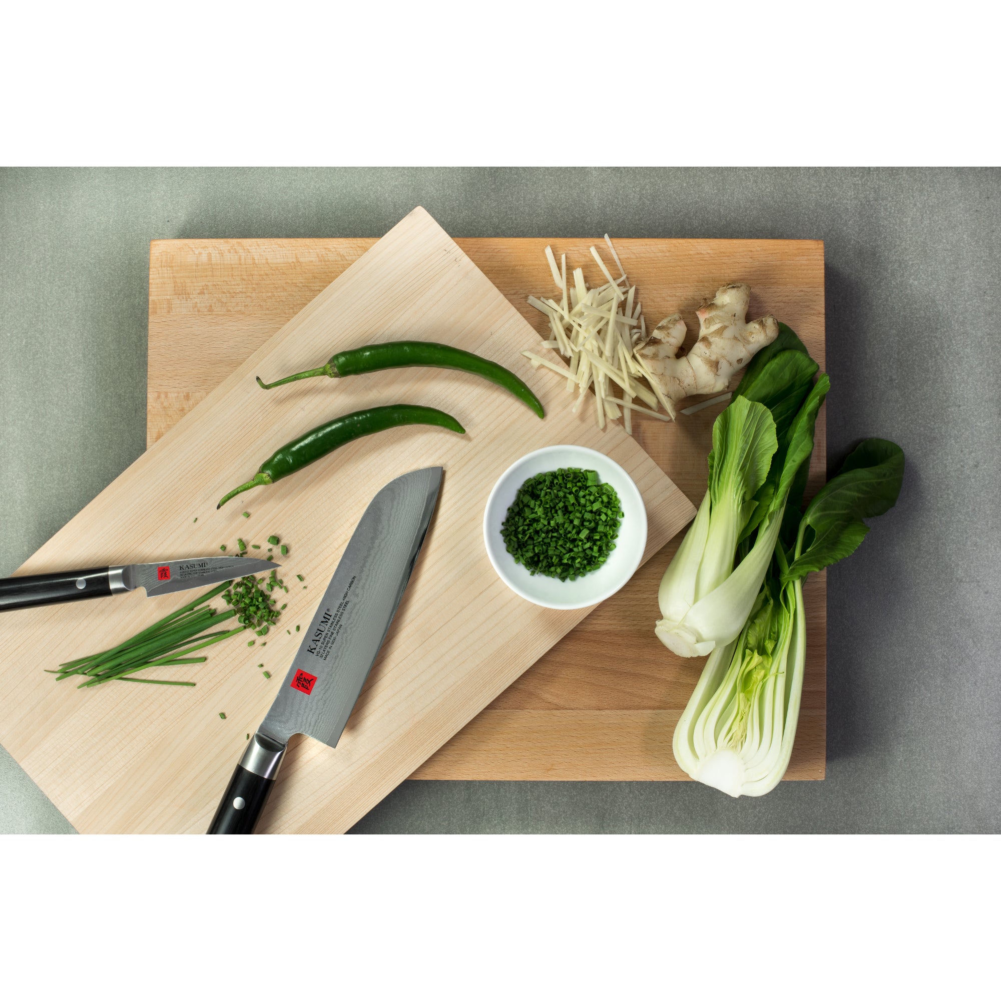 Kasumi 78208  Santoku Knife Black 18cm