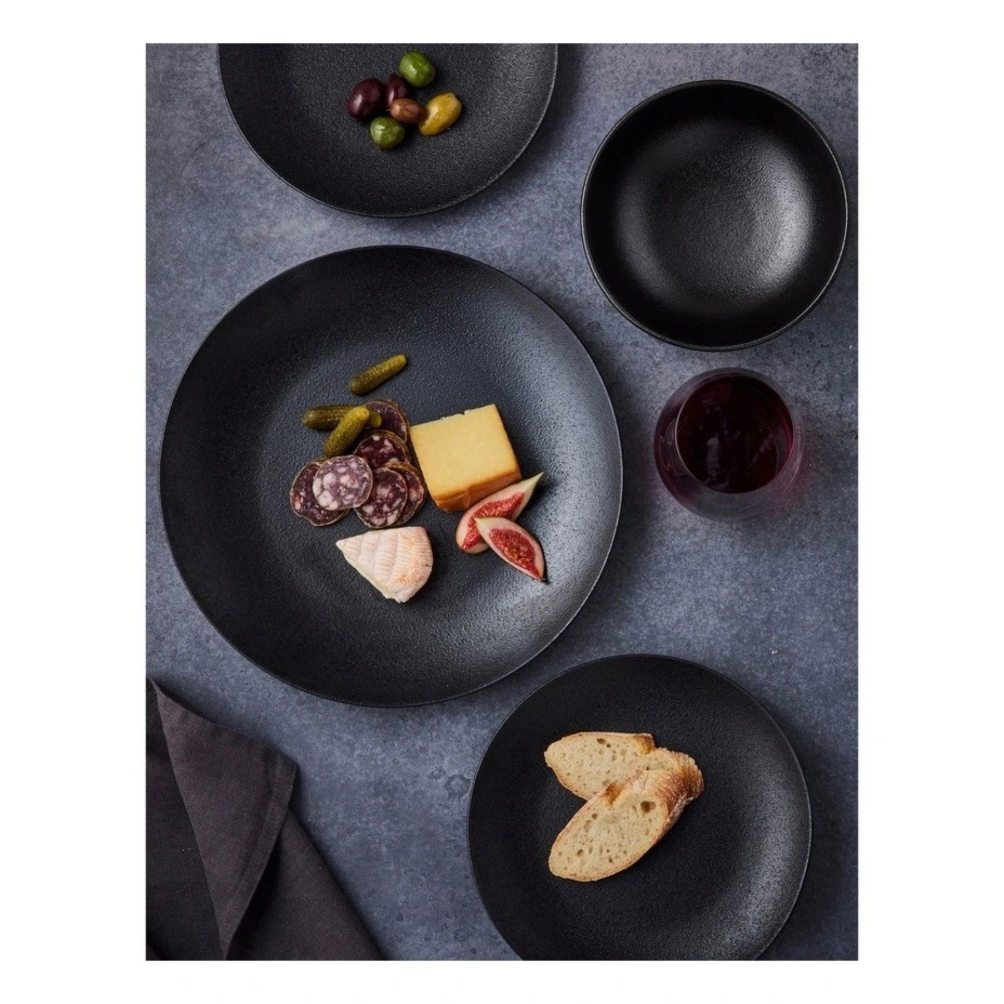 Maxwell & Williams Caviar 12 Piece Dinner Set - Black
