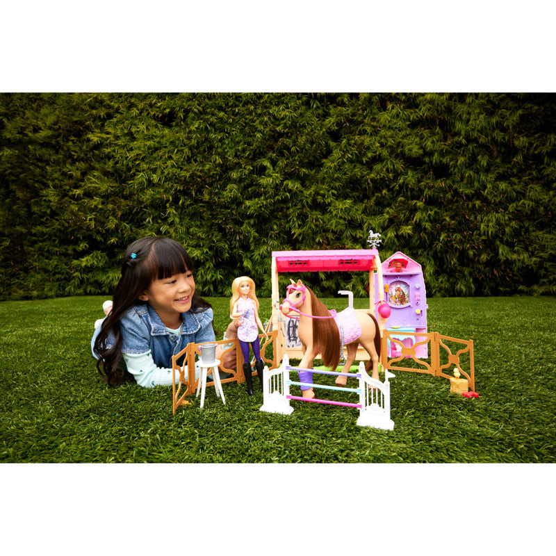 Barbie Mysteries� The Great Horse Chase� Ultimate Stable� Playset
