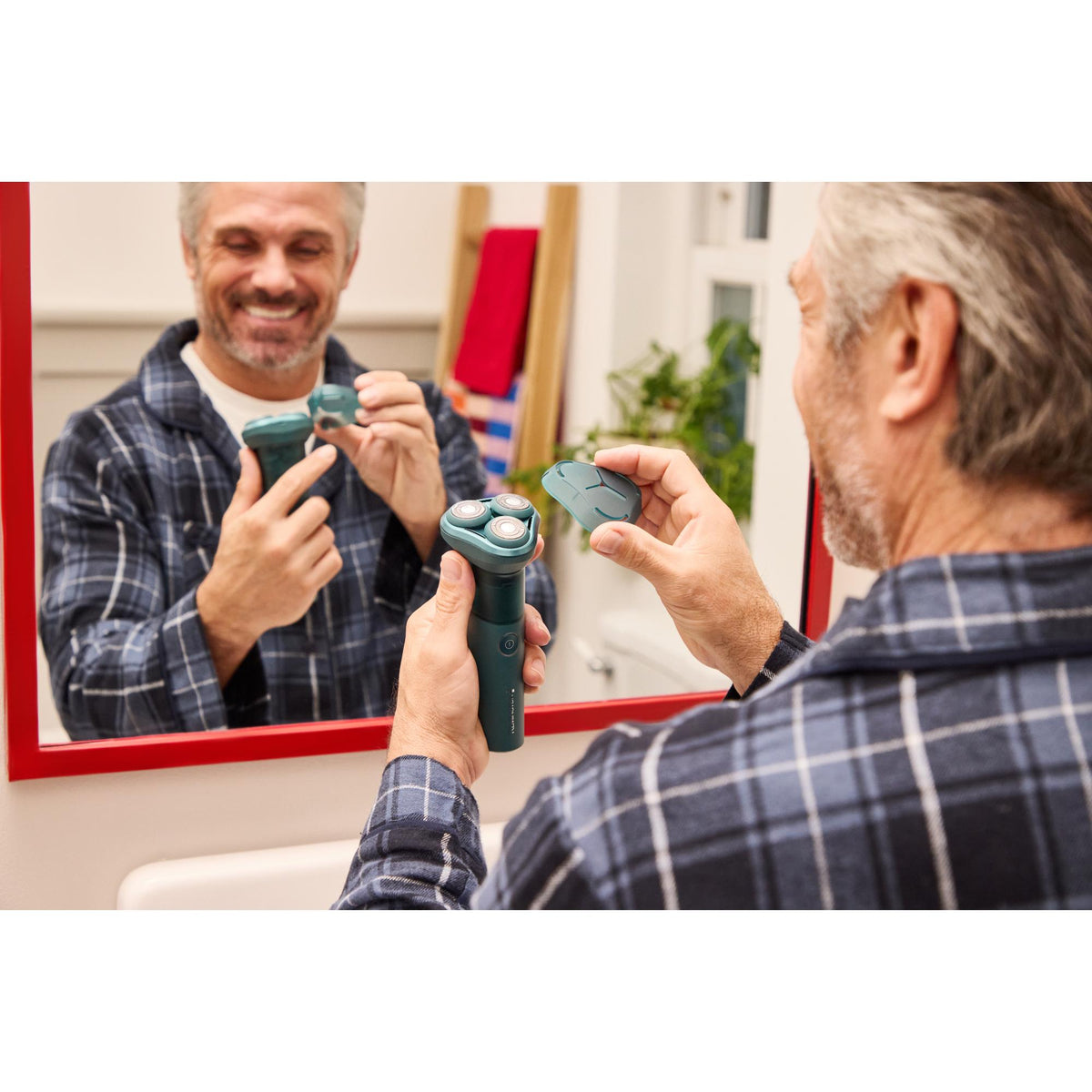 Remington Washcut Rotary Shaver - Green