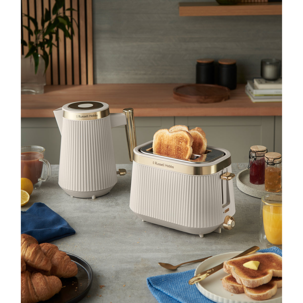 Russell Hobbs Bronte Kettle - Stone
