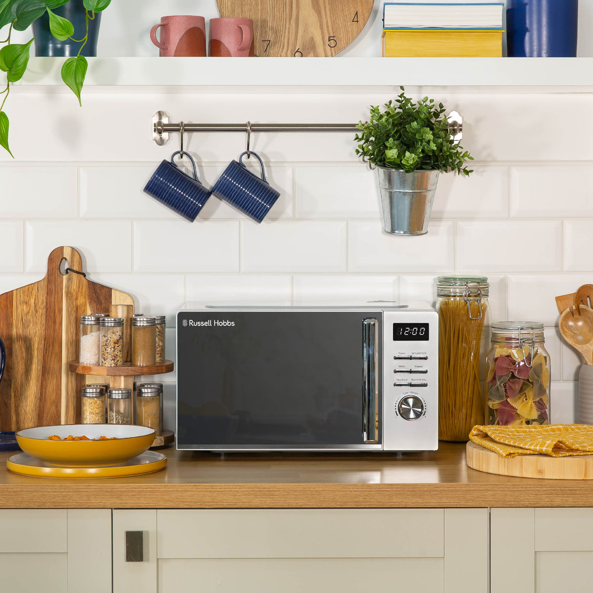 Russell Hobbs 20L Compact Microwave - Silver