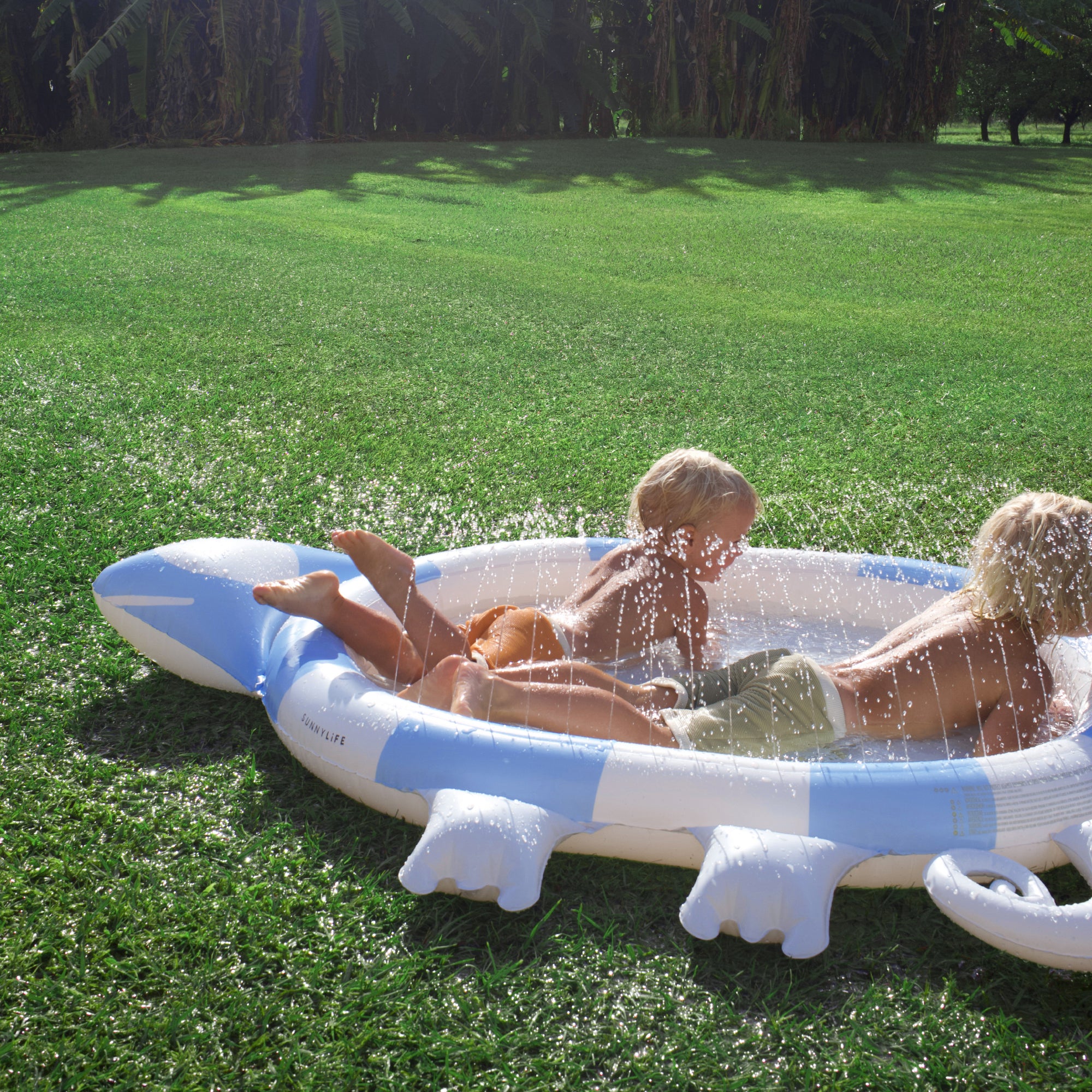 Sunnylife Kids Sprinkler Mat Into the Wild - Blue