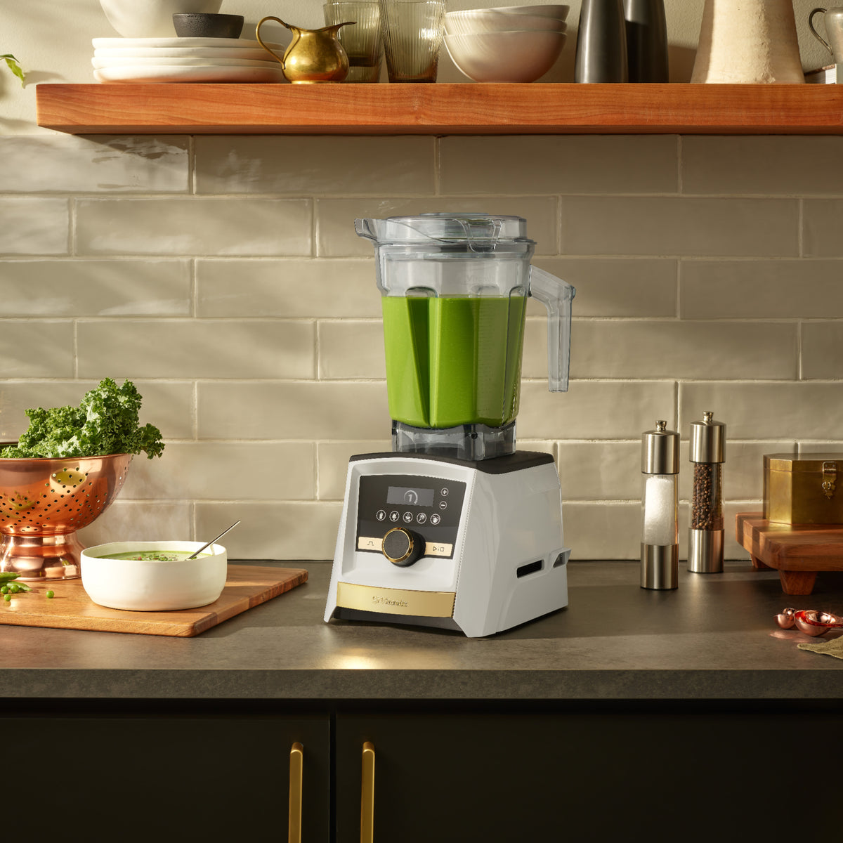 Vitamix Ascent Series A3500i High-Perf Blender - White with Gold Trim